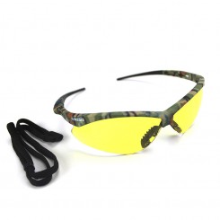 Lente nemesis color ambar, con armazón de diseño camuflaje con protección de rayos UV. Tienda Linde